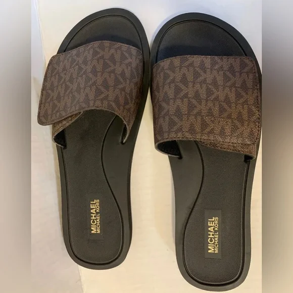 NWOT 🤎 MICHAEL KORS slides Womens Sandals Brown - Picture 1 of 11